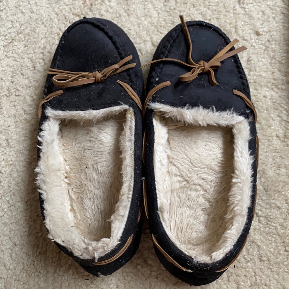 Moccasin slip on shoes